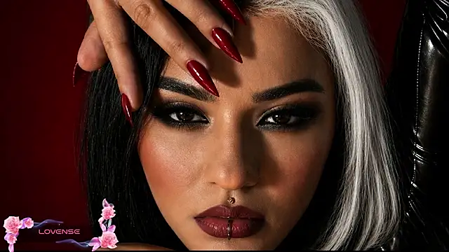 La_Diabla_111_'s Live XXX Chat
