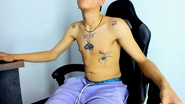 Bennet-Grayy Adlı Modelin Canlı XXX Sohbeti