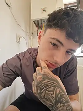Show modela denysio89 na web-kameri