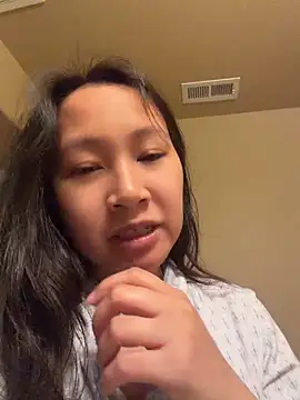 petiteTai's Webcam Show