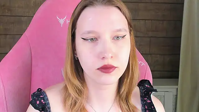Czat XXX na żywo – LiliLinn