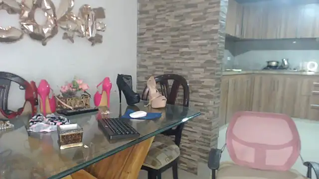 Chat +18 de brigitht ao vivo
