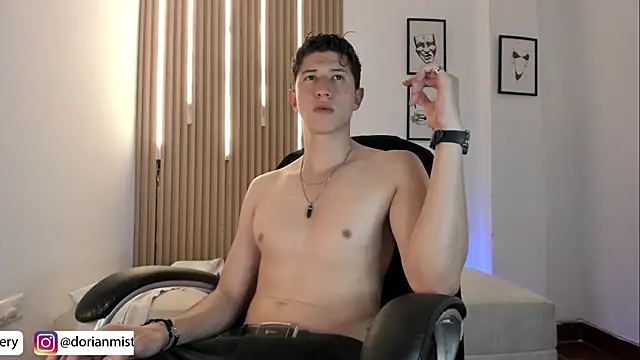 Chat XXX en directo de Dorianmistery2322_