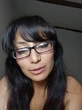 دردشة LucyCherry69 الجنسية المباشرة