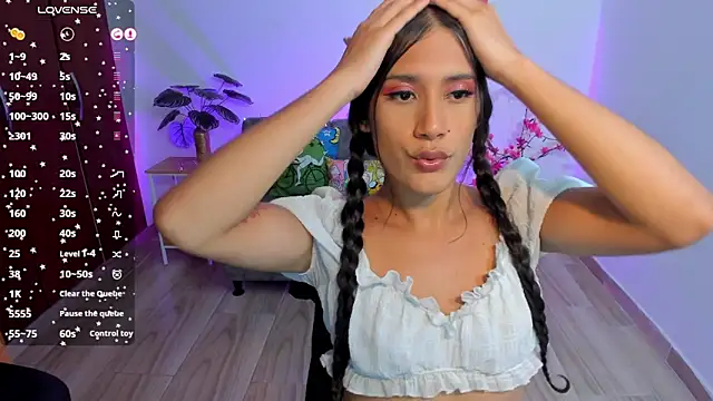 CamilaHarperr_ Show in webcam