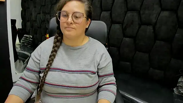 Sarah_Boobs_'s Live XXX Chat