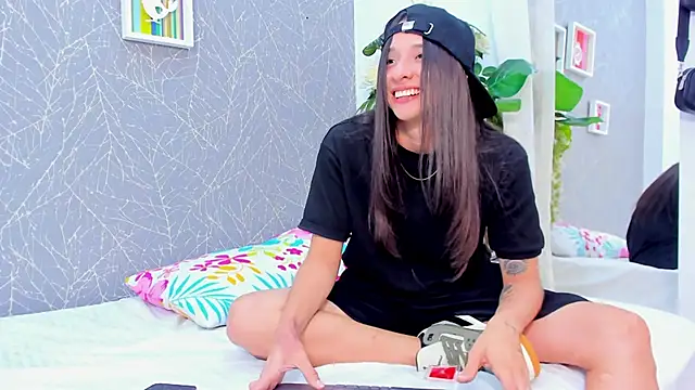 ViictoriiaSaenz's Live XXX Chat