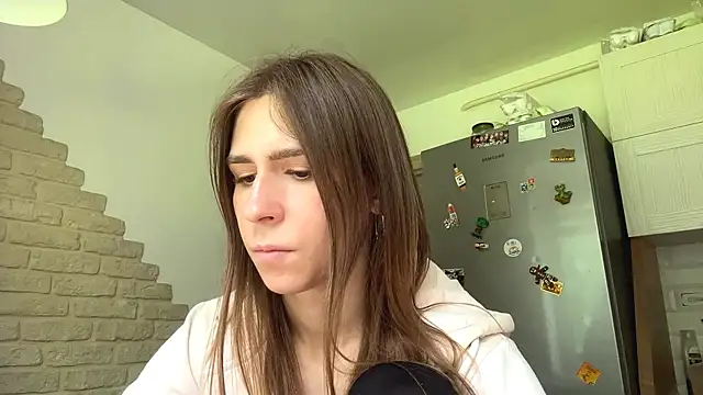 ZaraGuyette webcam show