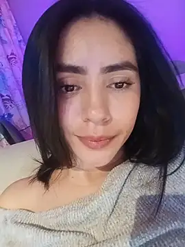 Czat XXX na żywo – Sara-215