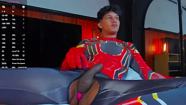 Leo_Savage_ লাইভ XXX চ্যাট