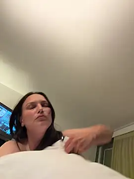 justpeachybaby's Webcam Show