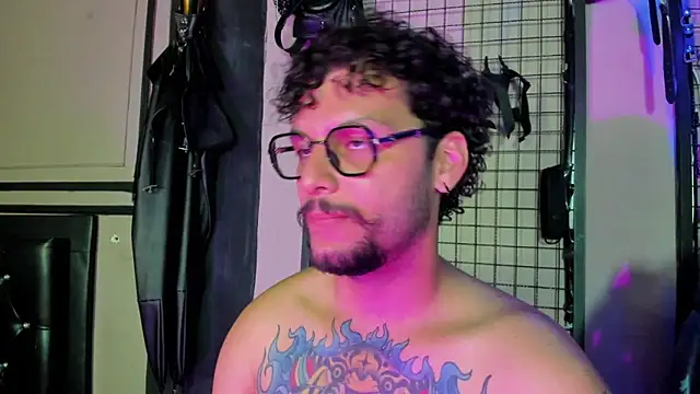 Twisted_Fantasy's Live XXX Chat
