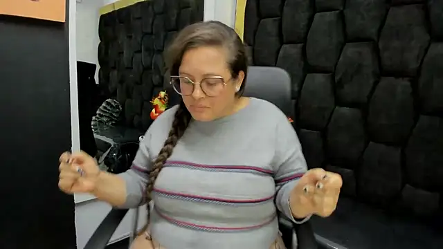 Chat +18 de Sarah_Boobs_ ao vivo