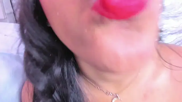 دردشة VeronicaLodge23 الجنسية المباشرة