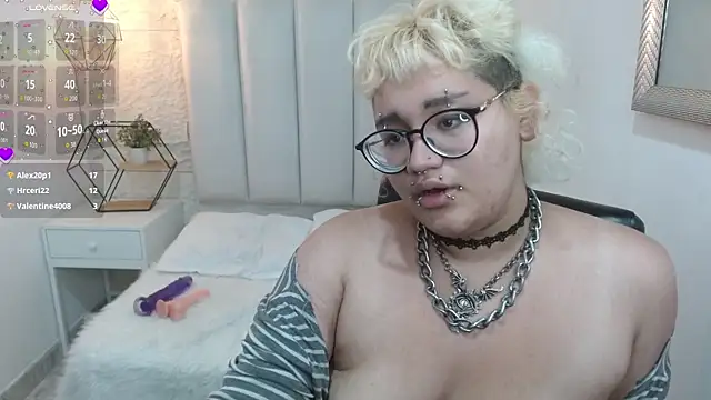 Echypyon_'s Live XXX Chat