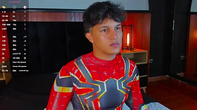 Leo_Savage_ élő XXX-chatje