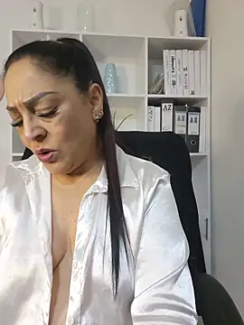 Онлайн чат XXX Gina_Myers