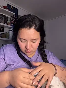 צ'אט XXX בשידור חי של Just_danna
