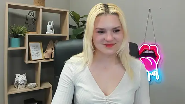 SweetLilyxo: онлайн-секс-чат