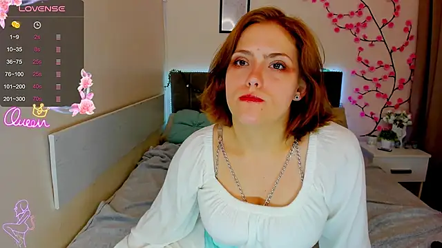 DellaRows' Live XXX Chat