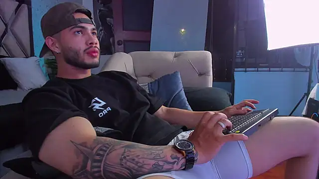 Онлайн чат XXX Vincentblack