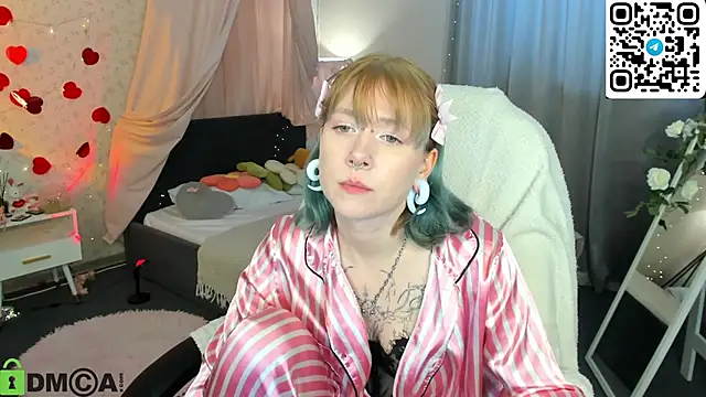 Chat +18 de Elira_Vane ao vivo