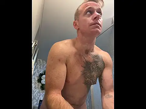 XXX chat uživo modela DILFiGuess1