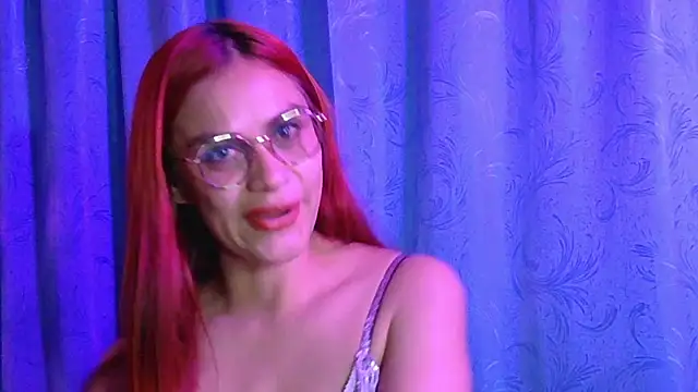 tinny_emiily Adlı Modelin Canlı XXX Sohbeti