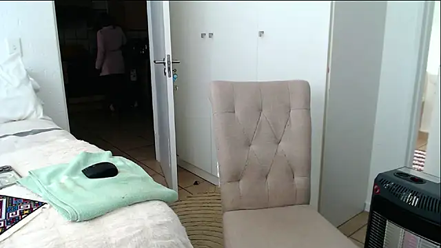 AaliyahShae 现场XXX聊天