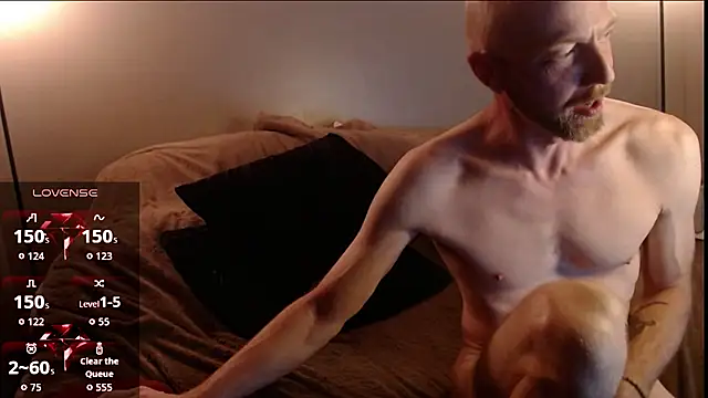 MaxRouger élő XXX-chatje