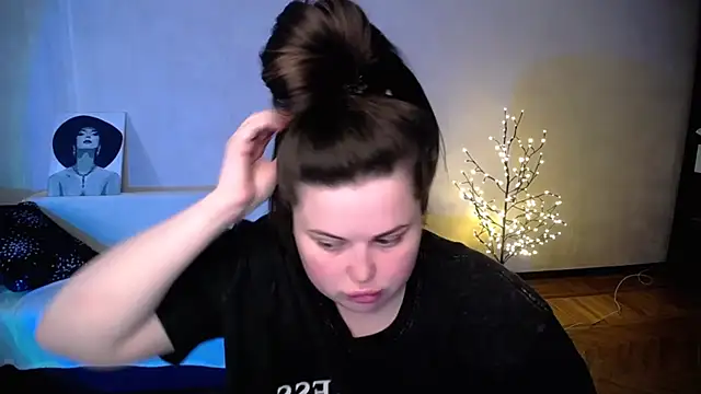 צ'אט XXX בשידור חי של Emily_Mo