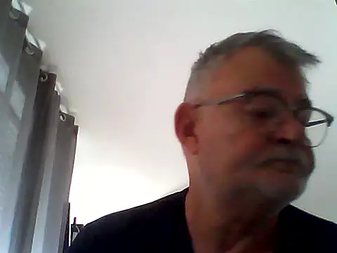 oura's Webcam Show