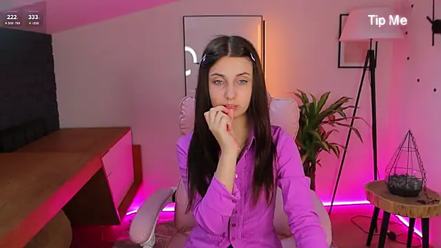 Онлайн чат XXX Kira_Moonnn