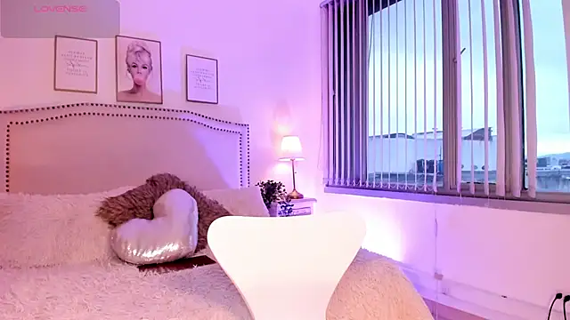 Chat XXX Live Bella_ev