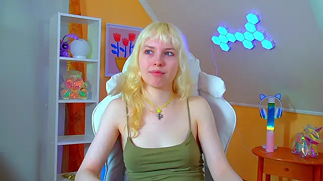Chatroom XXX en direct de HannahHollis