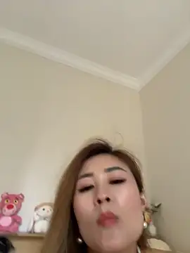 okgirl_23's Live XXX Chat