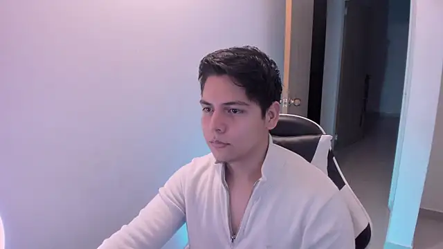 Chat +18 de Asta_YunoXXX ao vivo