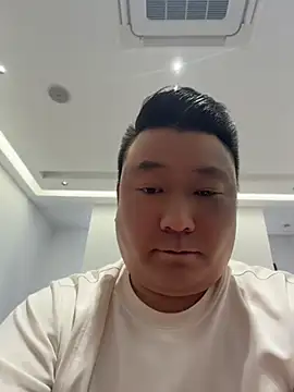 langzi-888 Chat XXX in diretta