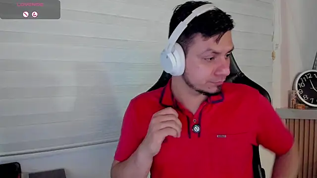 Chat +18 de Rick_Adams ao vivo