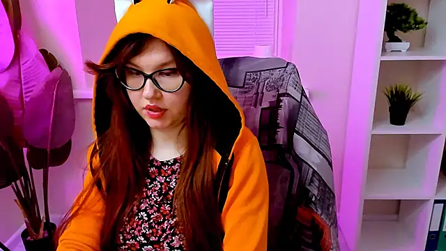 CarolGiggly's Live XXX Chat