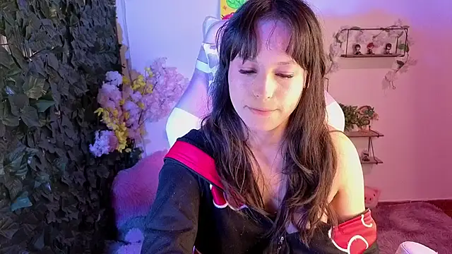 Czat XXX na żywo – Eymmy_24