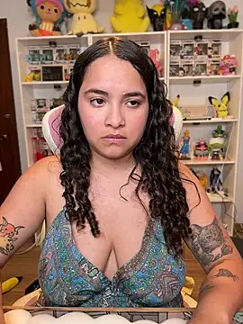 Sweet_sully__ Chat XXX in diretta