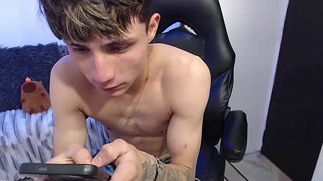 Yao_23 Live XXX-chat