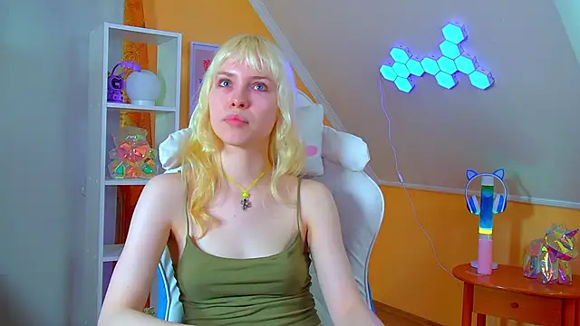 HannahHollis live XXX chat