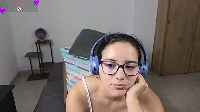 blue__moon_ élő XXX-chatje
