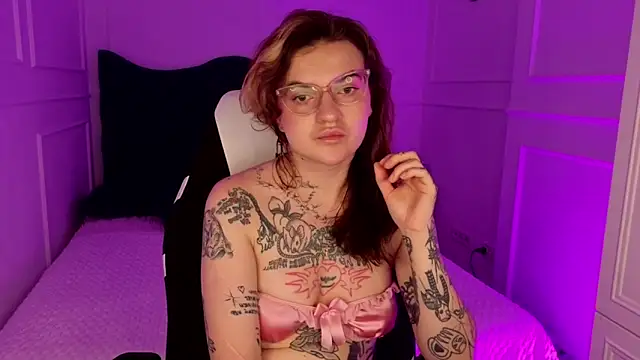 Chat +18 de sashaglow_ ao vivo