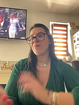 NadiraNoor Chat XXX in diretta