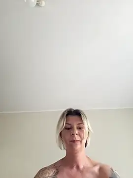 Elly_Fr Pertunjukan Webcam