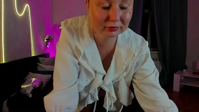 scent__of_woman Adlı Modelin Canlı XXX Sohbeti