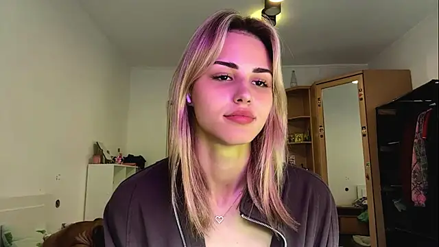 Evva_mayy's Live XXX Chat
